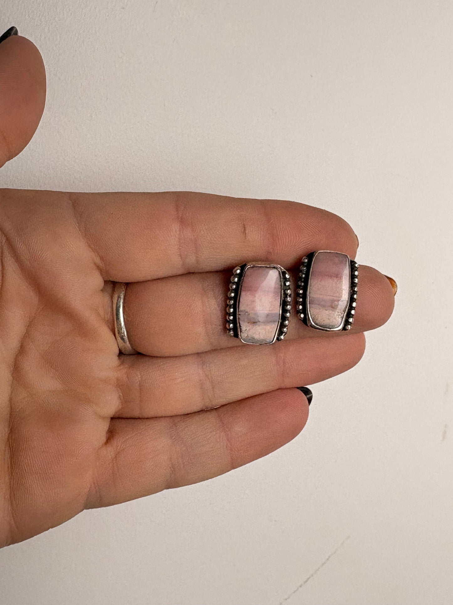BLUSH MESA STUDS